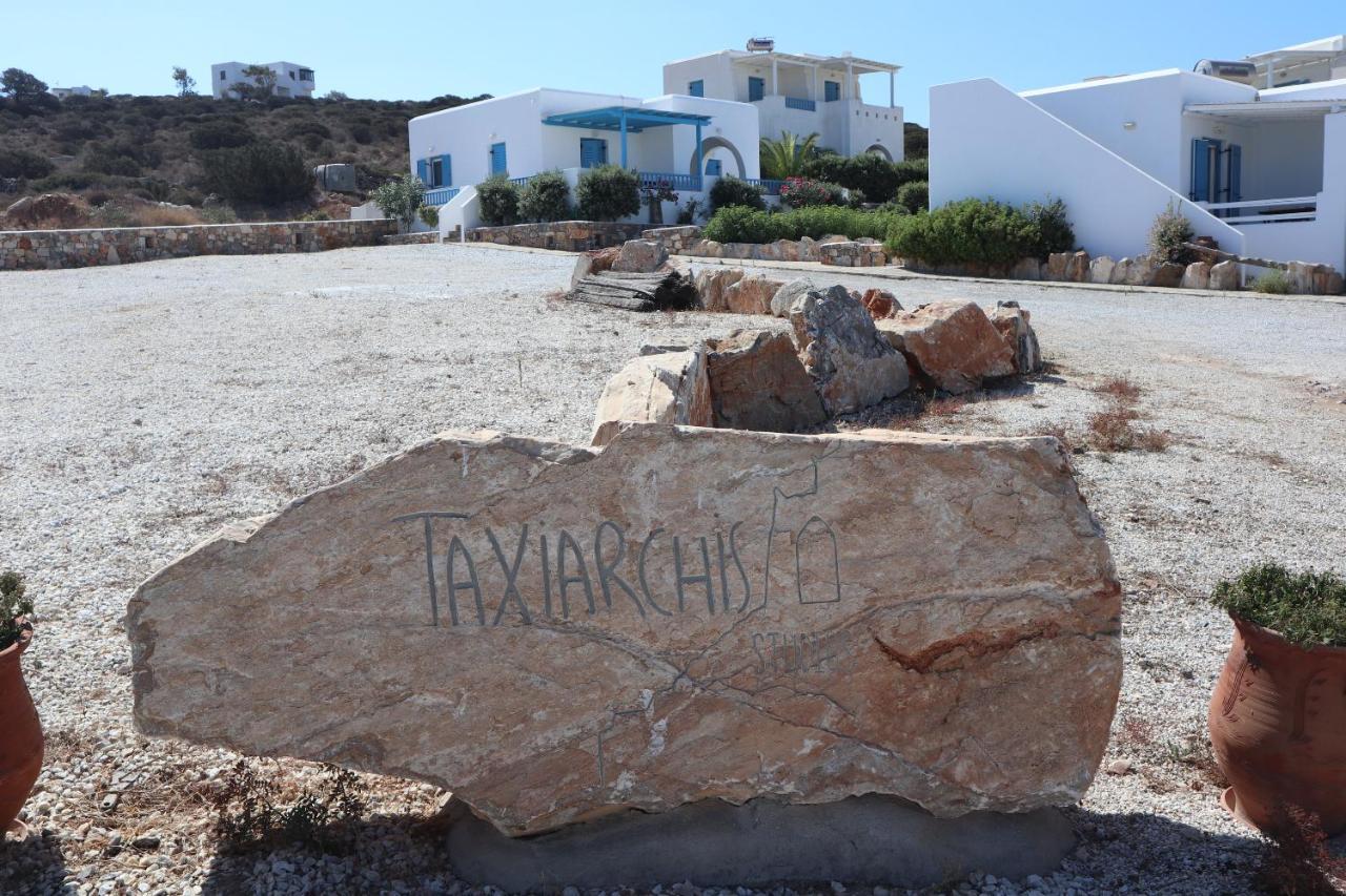 Taxiarchis Studios Agios Georgios  외부 사진