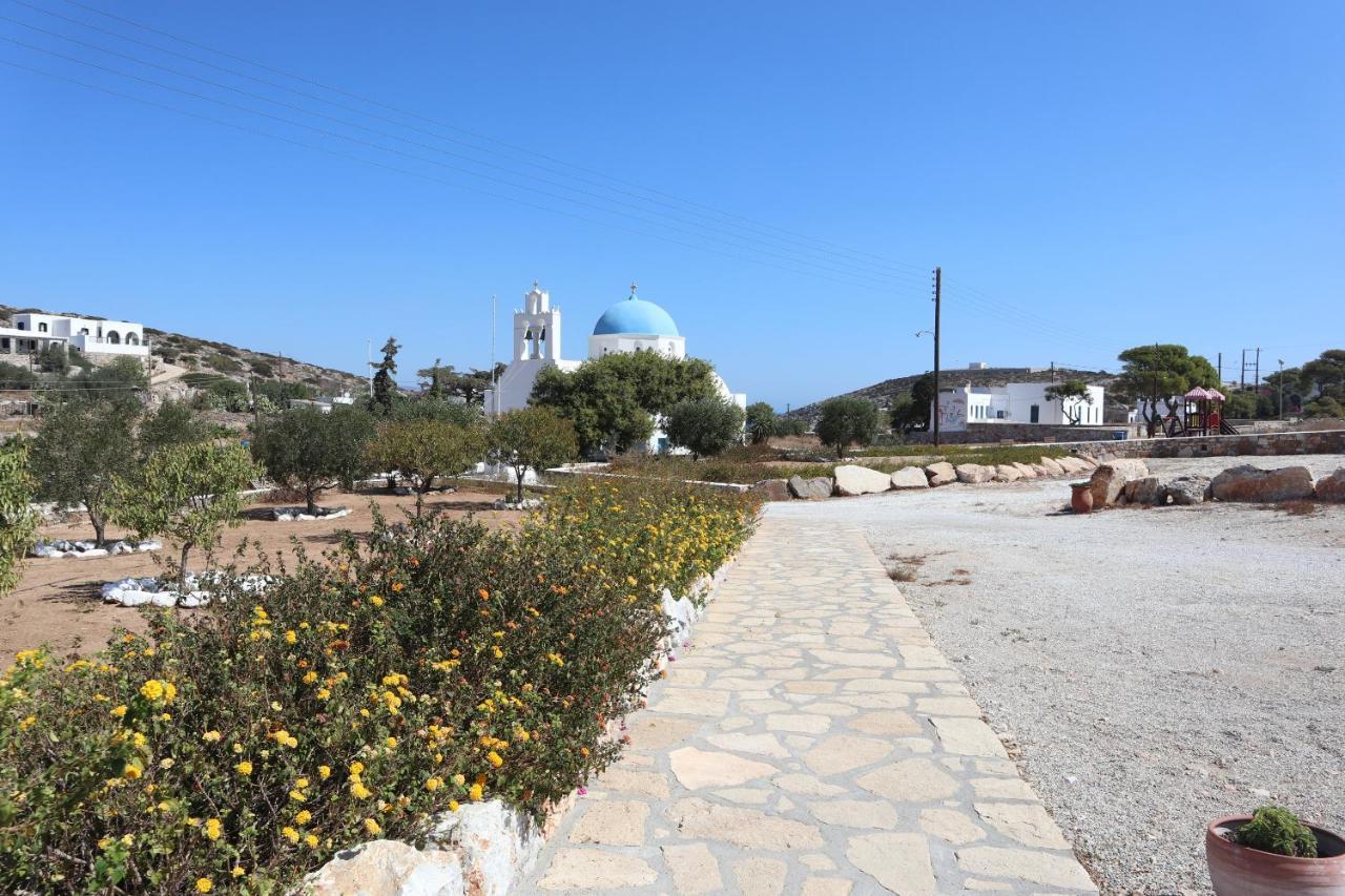 Taxiarchis Studios Agios Georgios  외부 사진